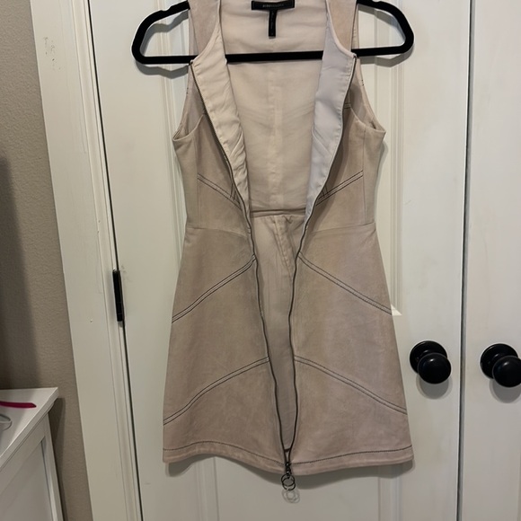 BCBGMAXAZRIA Alaina Cream Mod Style Faux Suede Ring Zip Front Dress - Picture 9 of 16